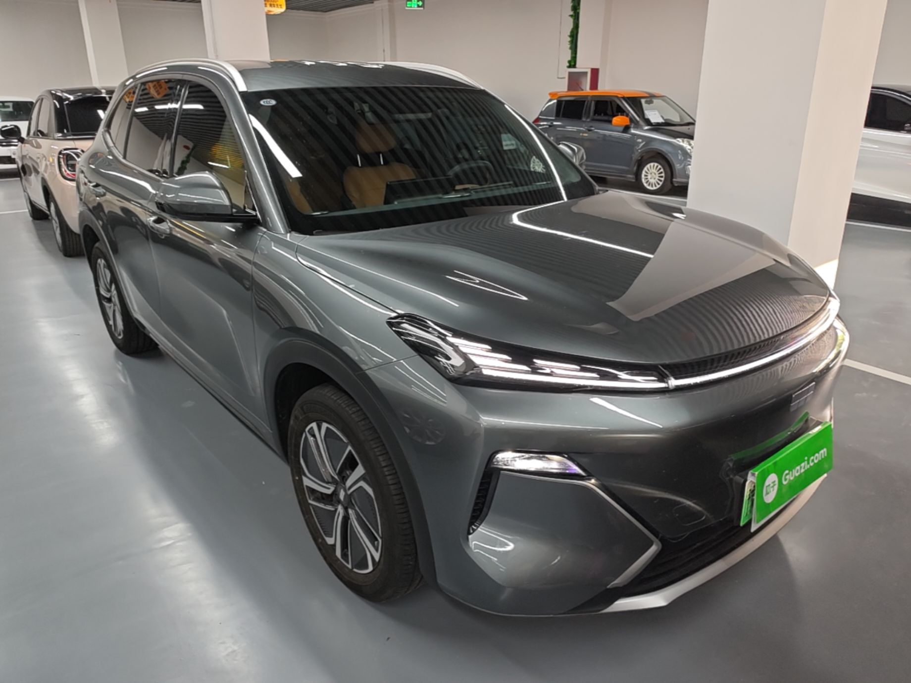 Geely Galaxy Xingjian 7 EM-i 2025 55 km Launch Edition — снимка 3