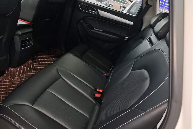 Used Roewe RX5 2016 20T Two-Wheel Drive Automatic Flagship Edition
