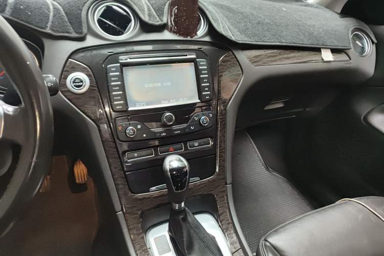 Used Ford Mondeo 2011 2.0L GTDi 200 Luxury Edition