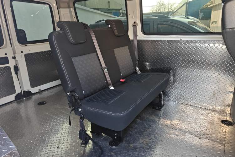 Used SAIC MAXUS Xintu V80 2021 2.0T AMT Classic Aoyuntong Short Wheelbase Mid-Roof 5/6-Seater