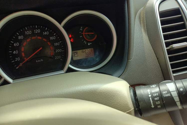 Used Nissan Sylphy 2009 1.6XE Automatic Comfort Edition Odometer Close Up