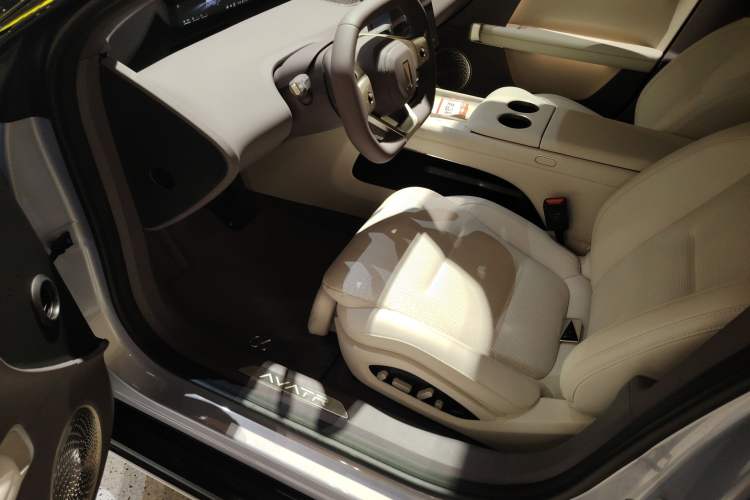 Used Avatr 06 2025 Pro Range-Extended Edition Driver Seat