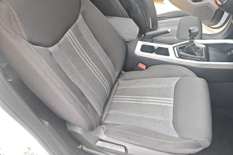 Used Wuling Jiachen 2022 1.5L Manual Enjoyment Elite Model