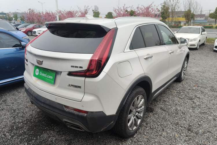 Used Cadillac XT4 2020 28T Two-Wheel-Drive Leading Version
