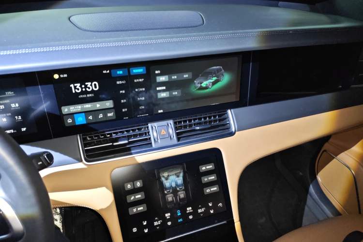 Used Li Auto ONE 2021 Extended-Range 6-Seater Version Audio And AC Panel