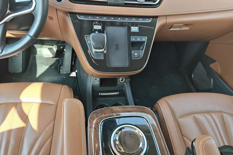 Used Hongqi HQ9 2023 2.0T Smart Connect Flagship Edition Gear Lever