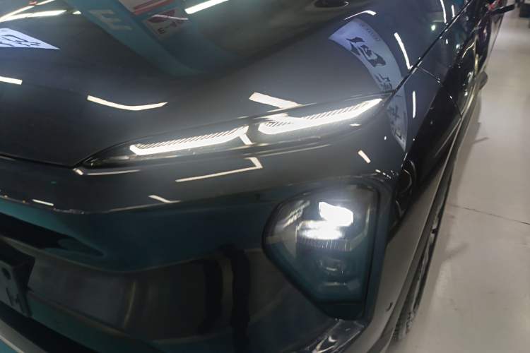 Used Nio ES7 2022 75 kWh Left Front Headlight