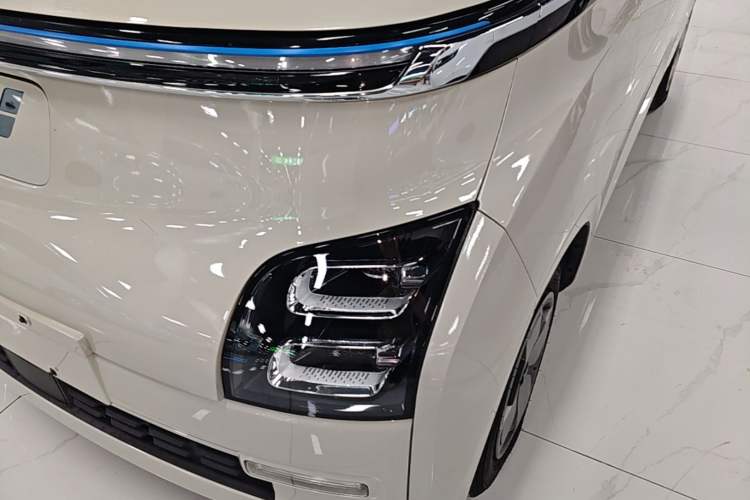 Used Wuling Air ev 2023 - Four Seats - Advanced Edition
