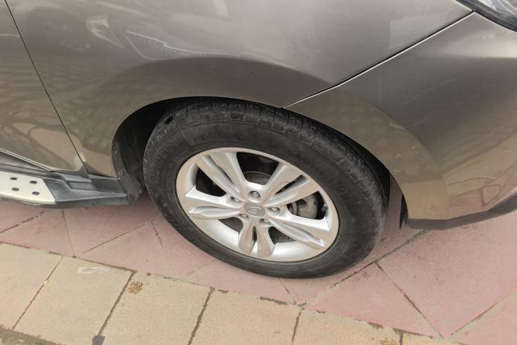 Used Hyundai ix35 2010 2.0L Automatic Two-Wheel Drive Elite Edition GLS
