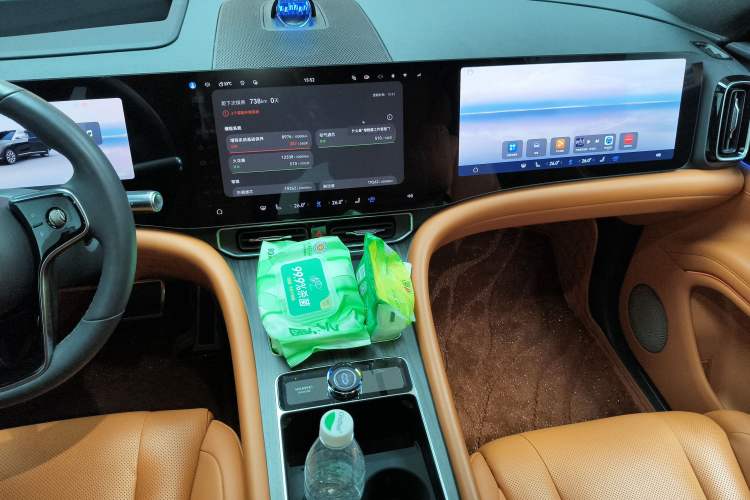 Used Hima AITO M9 2024 Range-Extended Ultra Version 42 kWh 6-Seater Model Audio And AC Panel