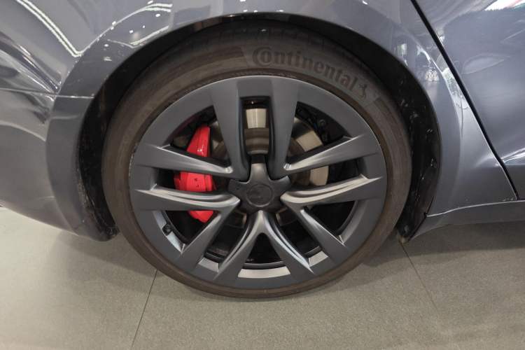 Used Tesla Model S 2023 Three-Motor All-Wheel-Drive Plaid Version
