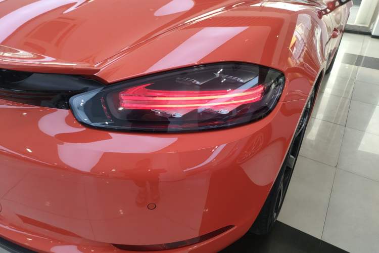 Used Porsche 718 2018 Boxster 2.0T
