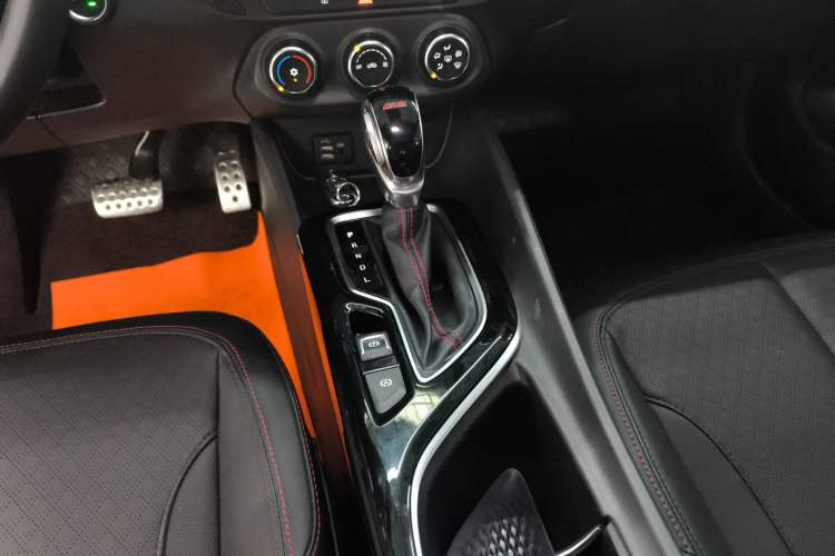 Used Buick Verano 2022 Pro GS Wind-Chasing Edition Gear Lever