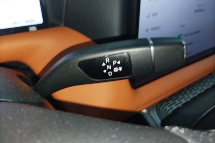 Used XPeng G9 2024 570 Pro Gear Lever