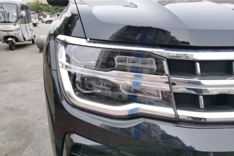 Used Volkswagen Teramont 2023 380TSI Four-Wheel Drive Prestige Luxury Edition Right Front Headlight