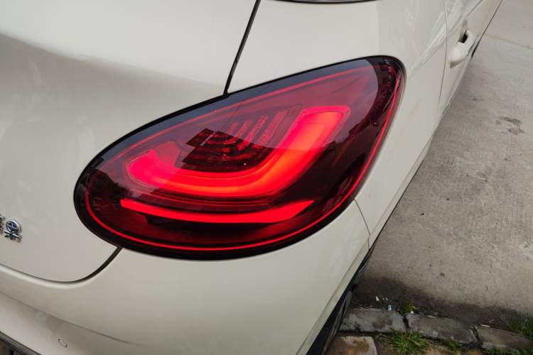 Used Wuling Bingo 2025 333 km Enjoyment Version Right Rear Taillight