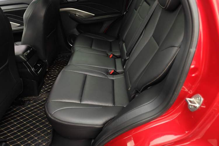 Used Wey VV6 2018 2.0T Two-Wheel-Drive Ultra-Luxury Version China V Standard