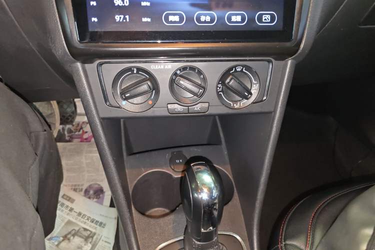 Used Volkswagen Polo 2018 1.5L Automatic Advanced Driving Model Audio And AC Panel