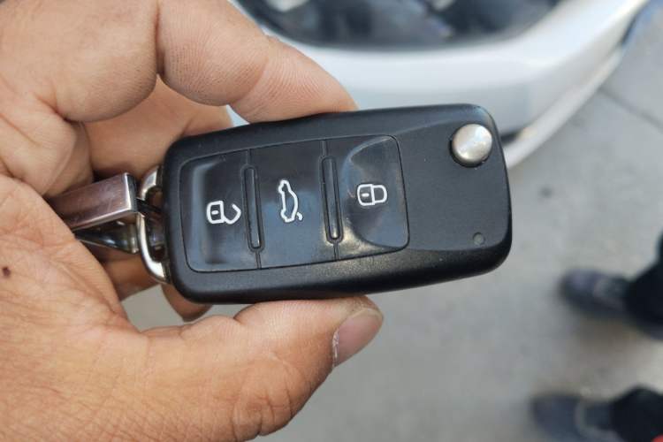 Used Skoda Fabia 2017 1.4L Automatic Car Enjoy Edition
