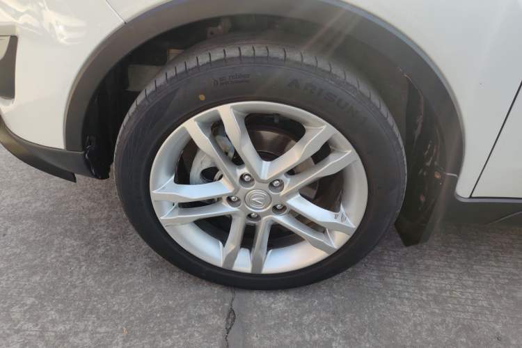 Used Changan CS35 2014 1.6L Automatic Luxury Model China IV Standard