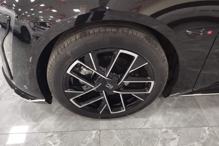 Used Avatr 06 2025 Pro Range-Extended Edition
