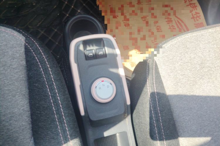 Used Chery QQ Ice Cream 2022 170km Sundae Phosphate Lithium-Ion
