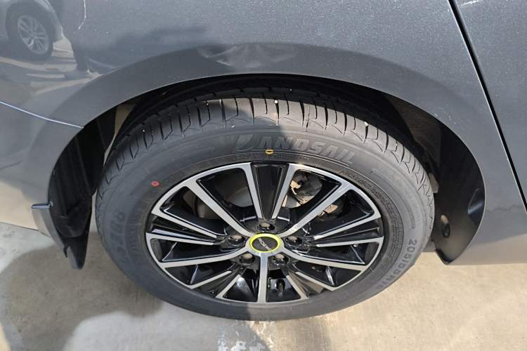 Used Roewe i5 2021 Revised Version 1.5L CVT Diamond Edition
