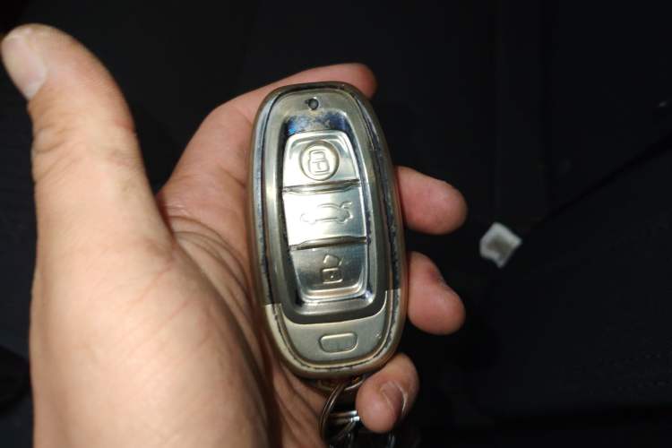 Used Hongqi H7 2015 1.8T Tech Model Vehicle Key