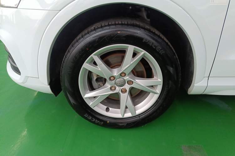 Used Audi Q3 2018 30th Anniversary Edition 30 TFSI Fashion Model
