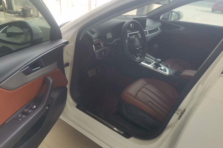 Used Audi A4L 2017 40 TFSI Ambition Edition