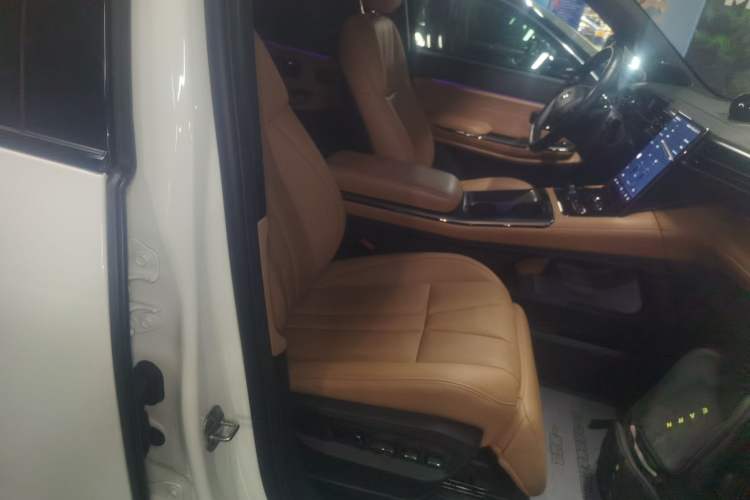 Used Nio ES8 2020 580 km Range Six-Seater Version Right Front Seat