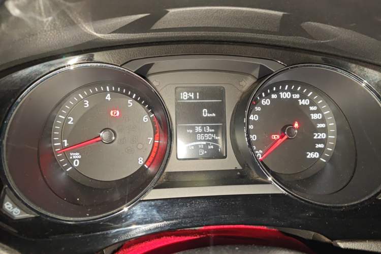 Used Volkswagen Sagitar 2017 1.6L Manual Comfort Model Instrument Cluster