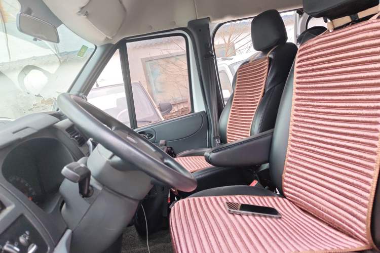Used Ford Transit Custom 2019 2.2T Multi-Function Short Wheelbase Mid-Roof 6-Seater China VI
