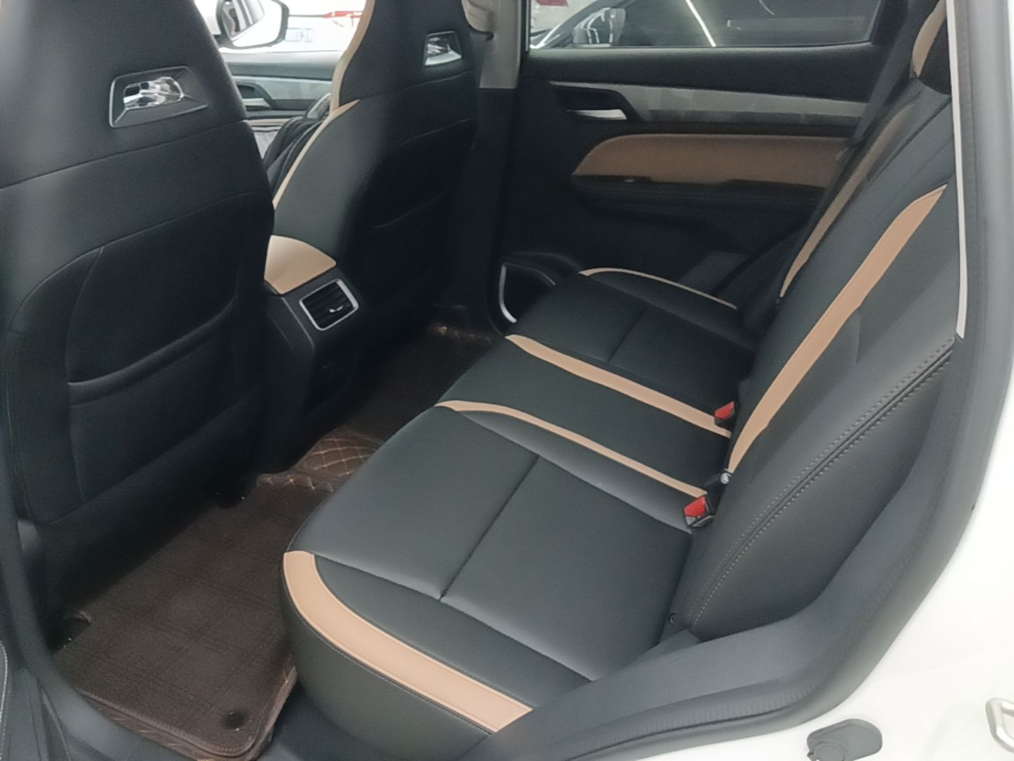 Geely Auto Haoyue PRO 2024 1.5T DCT Zongheng+ — снимка 20