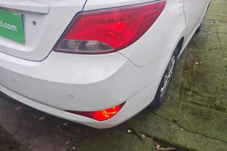 Used Hyundai Verna (older generation) 2014 1.4L Manual Smart GLS Trim Exterior 3