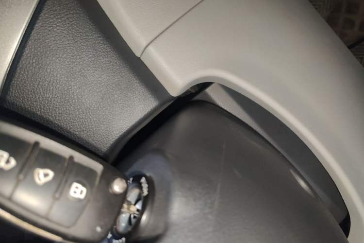 Used JAC Refine M3 2019 1.8L 2-Seat Shuttle Version