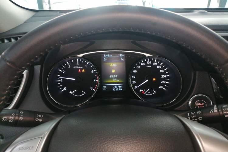 Used Nissan X-Trail 2015 2.5L CVT Leading MAX Edition 4WD Instrument Cluster