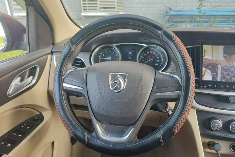 Used Baojun 730 2016 1.5L Manual Standard Version 7 Seats