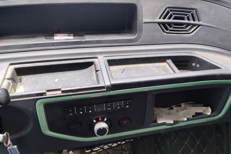 Used Chengshi 01 2021 Wealth Edition + 3.3KW Air Conditioner Single-Row Enclosed Van Two-Seater Dual Batteries
