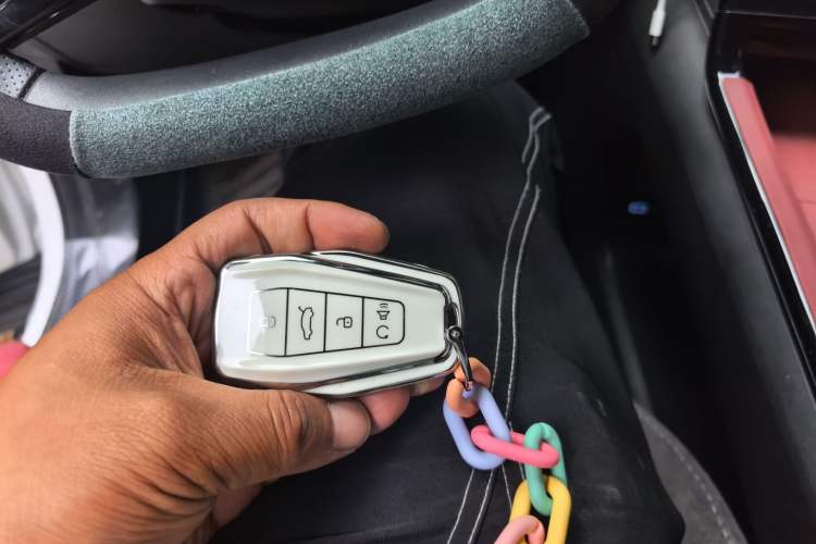 Used Geely Auto Emgrand X7 Sport 2024 1.5TD Dragon Edition Vehicle Key