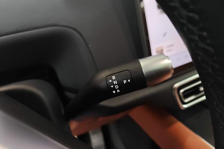 Used Li Auto L8 2023 Max model Gear Lever