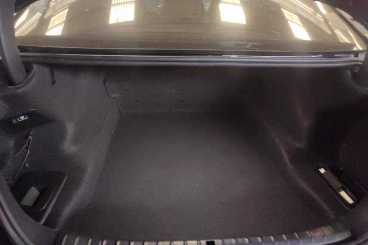 Used BMW 5 Series 2018 530Li Leading Model M Sport Package
