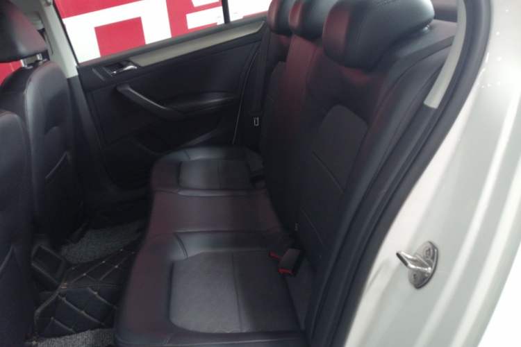 Used Volkswagen Santana 2015 1.6L Automatic Comfort Edition Left Rear Seat