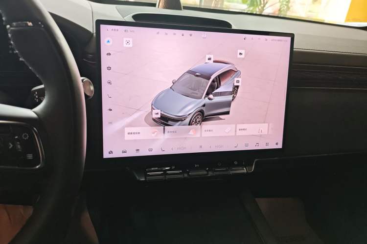 Used Zeekr 7X 2025 100 kWh Long-Range Rear-Wheel Drive with Intelligent Driving Features Audio And AC Panel