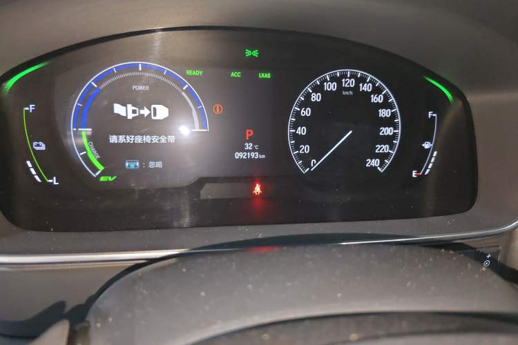 Used Honda Elysion 2022 2.0L eHEV Luxury Edition Odometer Close Up