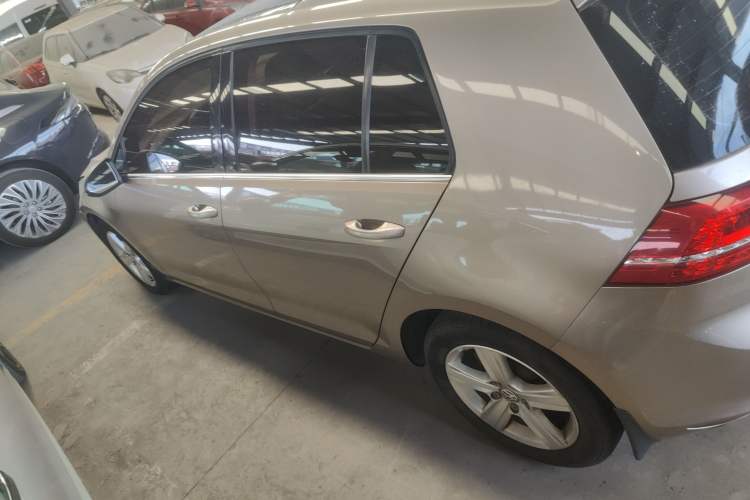 Used Volkswagen Golf 2014 1.4TSI Automatic Luxury Model
