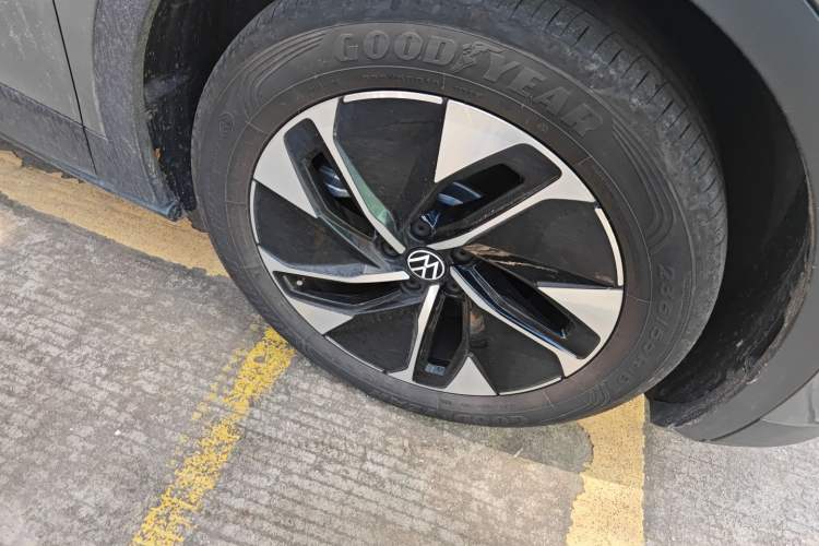 Used Volkswagen ID.4 CROZZ 2025 Pure Edition