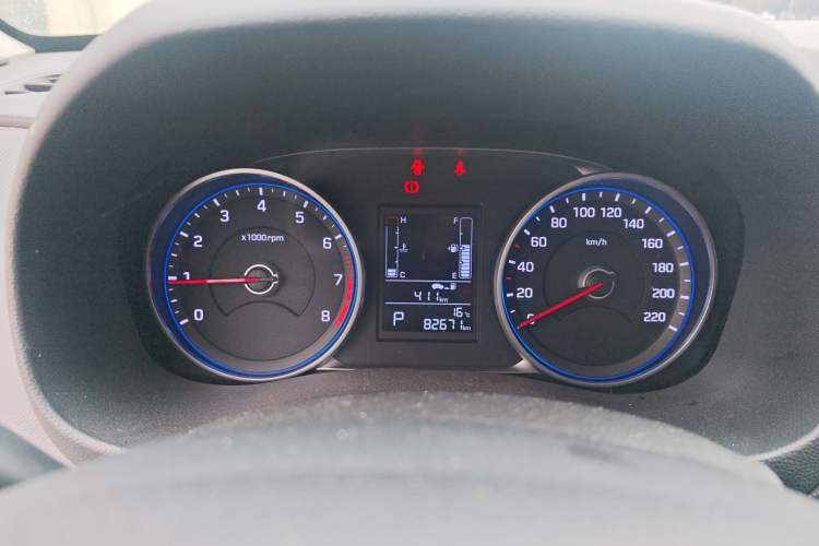 Used Hyundai ix25 2017 1.6L Automatic Smart Version
