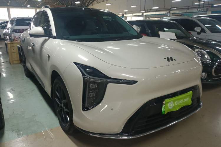 Used IM LS6 2026 Model Pure Electric Max Front Right 45 Deg