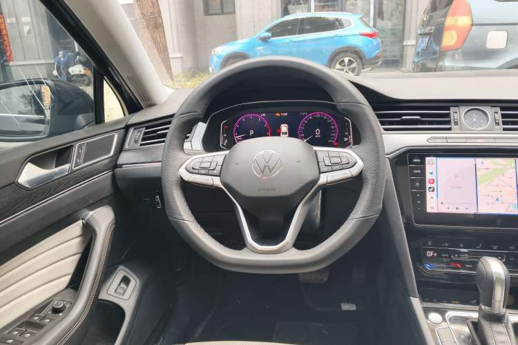 Used Volkswagen Magotan 2026 30 Million Vehicles Selected Model 380TSI DSG Luxury Edition